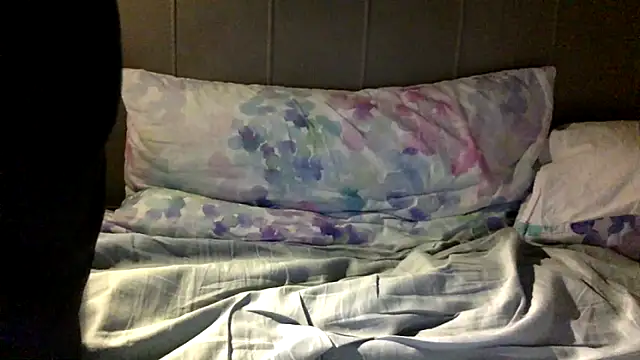 enty-y online show from March 28, 10:38 am