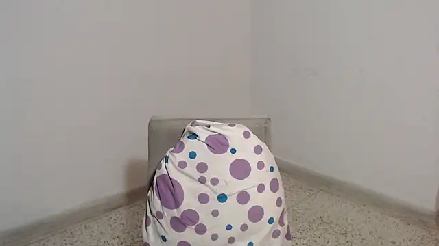 HugeDanex online show from November 29, 5:51 am