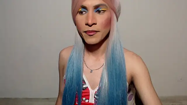 HugeDanex online show from December 5, 7:07 am