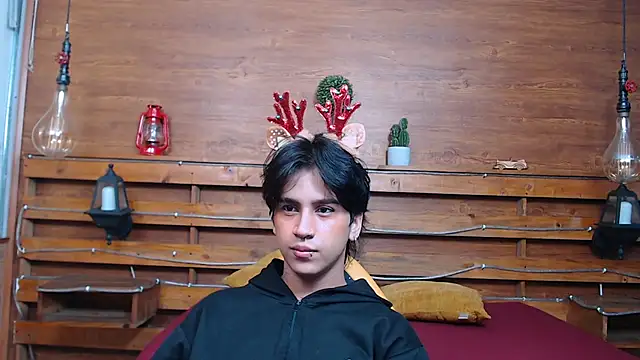 alex 477 online show from December 2, 11:34 am