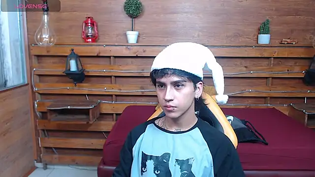 alex 477 online show from December 17, 11:26 am