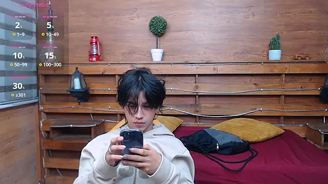 alex 477 online show from March 28, 11:33 am