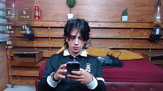 alex 477 online show from April 8, 11:33 am