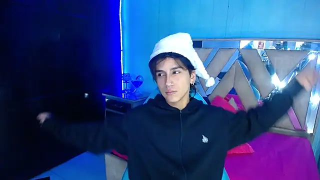 alex 477 online show from December 15, 11:38 am