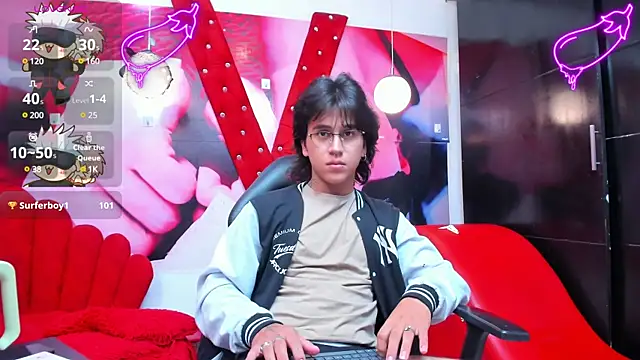 Snapshot of alex_477 chatting on March 17, 2:34 pm alex 477 online show from March 17, 2:34 pm