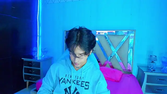 alex 477 online show from February 2, 11:42 am