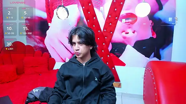 alex 477 online show from April 10, 11:39 am