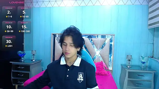 alex 477 online show from April 16, 11:33 am