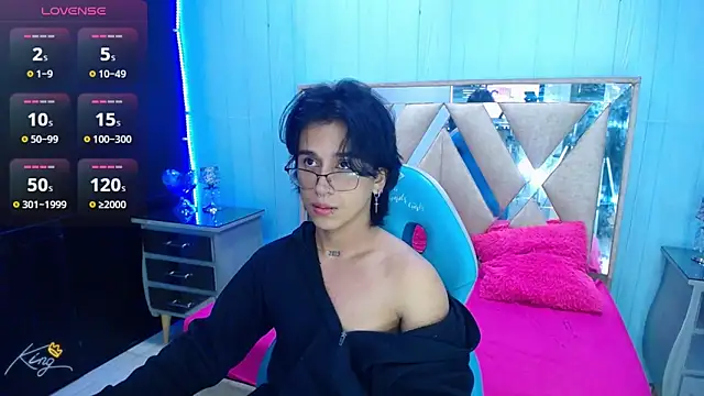 alex 477 online show from May 11, 4:04 pm