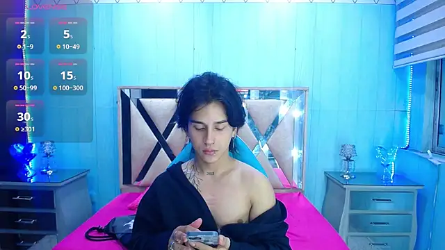 alex 477 online show from May 11, 11:33 am