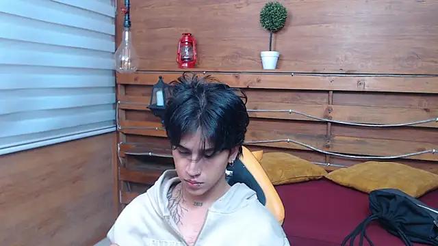 alex 477 online show from February 4, 11:38 am