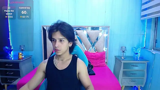 alex 477 online show from April 20, 11:35 am