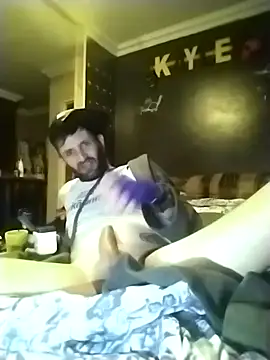 Snapshot of Nawtyslaveteen chatting on November 17, 1:31 am Nawtyslaveteen online show from November 17, 1:31 am