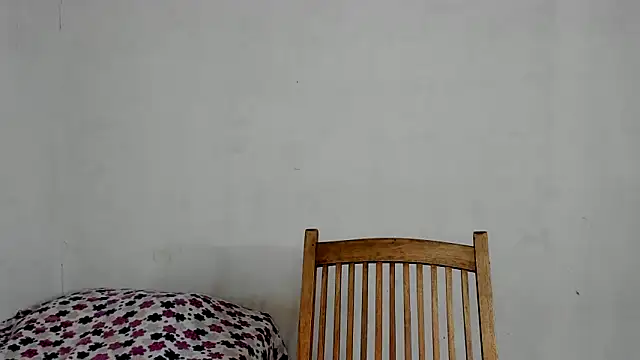 Jade Dorthini online show from January 18, 9:13 pm