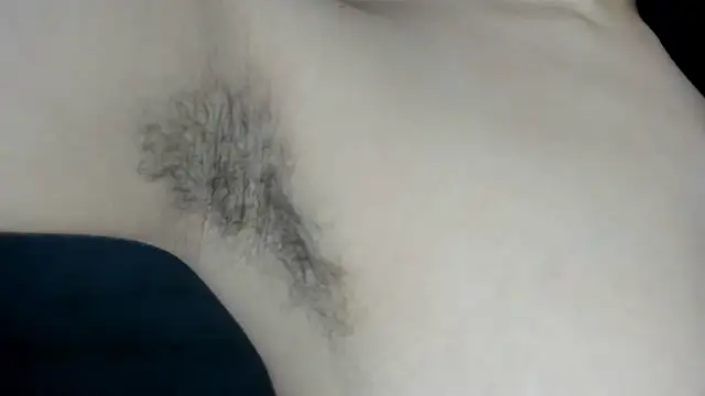 Snapshot of Jade_Dorthini chatting on November 1, 7:52 pm Jade Dorthini online show from November 1, 7:52 pm