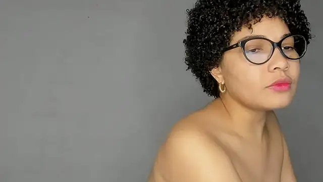 Snapshot of Jade_Dorthini chatting on November 25, 9:48 pm Jade Dorthini online show from November 25, 9:48 pm