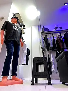 Snapshot of kim_monti chatting on November 14, 9:07 pm kim monti online show from November 14, 9:07 pm