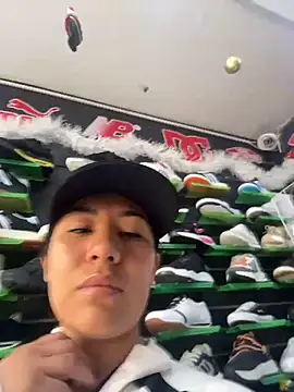 kim monti online show from December 16, 3:05 pm