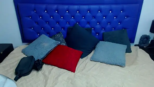 kiwii nasty online show from January 18, 12:25 am