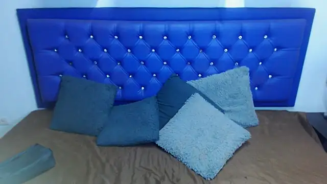 kiwii nasty online show from May 6, 11:09 pm