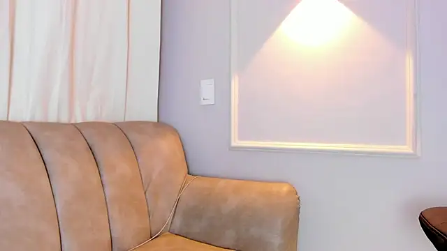 Lia walton online show from March 17, 12:04 pm