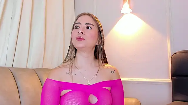 Lia walton online show from December 5, 12:15 pm