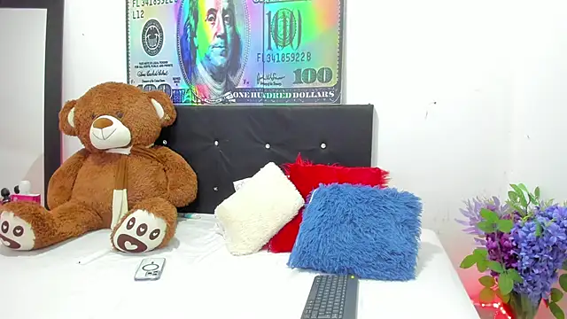 Snapshot of ZahiraEvans_ chatting on September 30, 6:58 pm ZahiraEvans online show from September 30, 6:58 pm