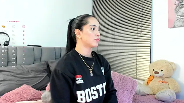 Gigi-bom online show from November 12, 12:04 am