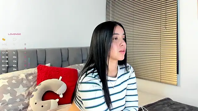 Gigi-bom online show from April 2, 11:55 pm