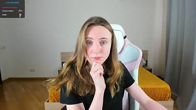 Cowell Adelina online show from October 31, 8:33 am