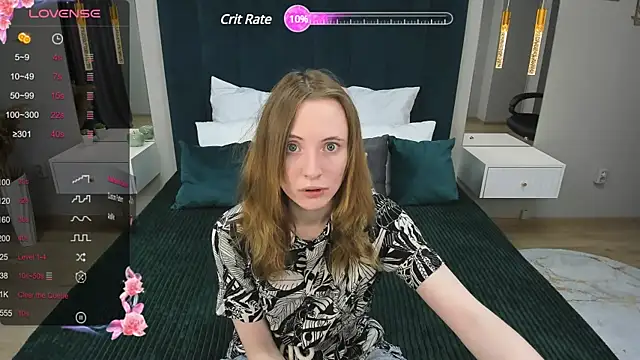 Snapshot of Cowell_Adelina chatting on February 10, 2:48 pm Cowell Adelina online show from February 10, 2:48 pm