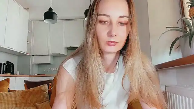 Maiami000 online show from April 30, 1:51 pm