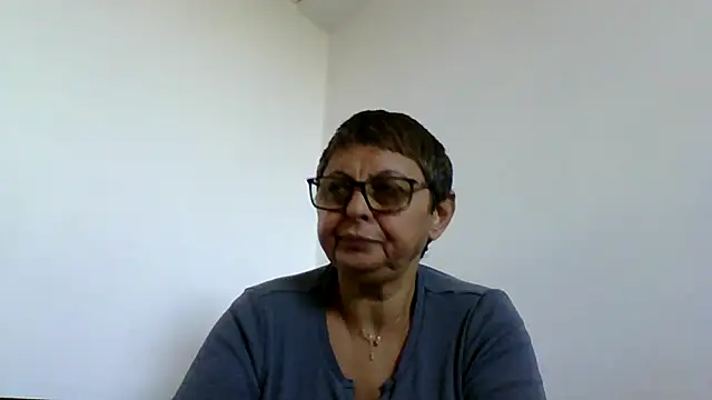 roseblak42 online show from October 19, 9:34 am