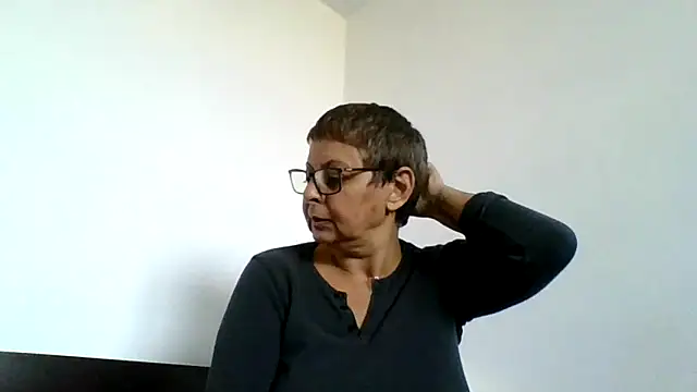 roseblak42 online show from October 16, 2:14 pm