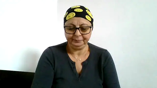 roseblak42 online show from November 15, 12:42 pm