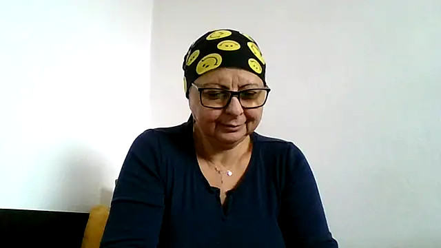 roseblak42 online show from November 19, 9:42 am