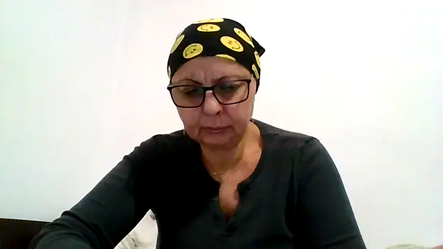 roseblak42 online show from November 14, 4:54 pm