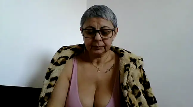 roseblak42 online show from February 22, 9:56 am