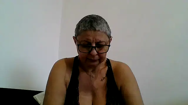 roseblak42 online show from November 30, 10:27 am