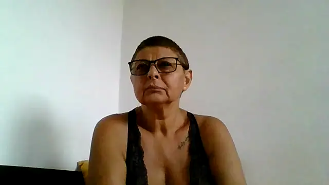 roseblak42 online show from September 20, 3:17 pm