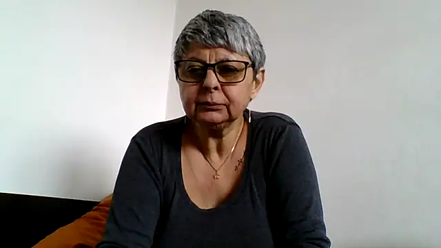 roseblak42 online show from March 20, 10:16 am