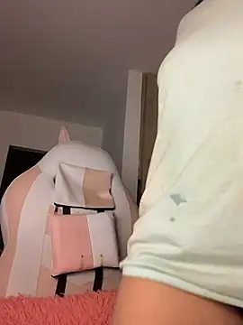 Alessiasex  online show from March 1, 6:19 pm