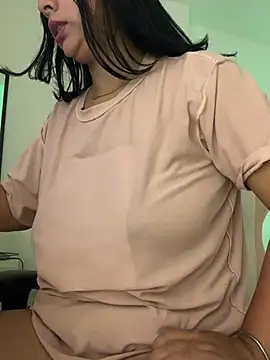 Alessiasex  online show from April 2, 1:29 pm