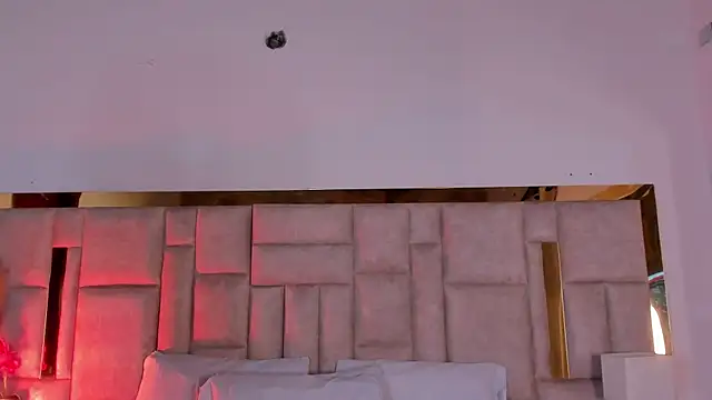 Miss Abigail  online show from November 5, 1:36 pm