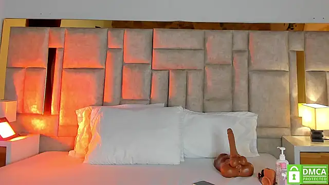 Miss Abigail  online show from March 10, 1:04 pm