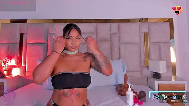 Miss Abigail  online show from October 20, 1:44 pm