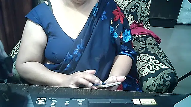 Snapshot of Punambhabisexy chatting on November 20, 5:19 am Punambhabisexy online show from November 20, 5:19 am