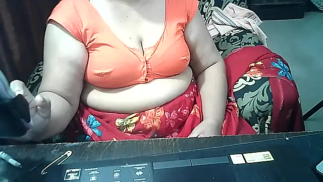 Snapshot of Punambhabisexy chatting on November 12, 11:41 pm Punambhabisexy online show from November 12, 11:41 pm