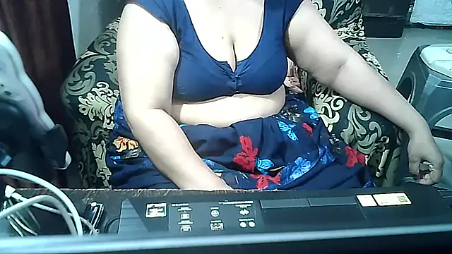 Snapshot of Punambhabisexy chatting on October 10, 12:44 am Punambhabisexy online show from October 10, 12:44 am