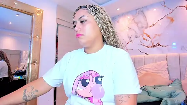 kiana cream online show from February 23, 11:33 am